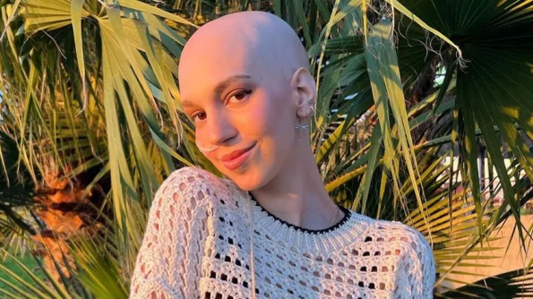 20-летняя блогерша Елена Уэльва умерла от рака, оставив поклонникам трогательное послание