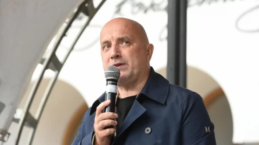 Писатель Захар Прилепин отреагировал на первое выступление SHAMAN в Донбассе: "Ну, дай Бог"