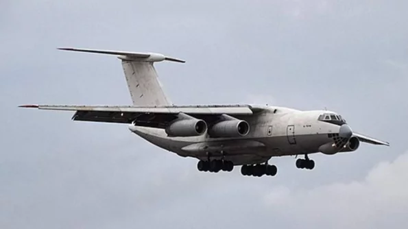 Опубликовали видео посадки украинских военнопленных на сбитый самолёт Ил-76