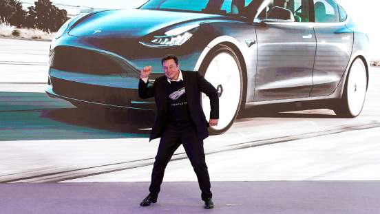 Компания Tesla не смогла поставить в 2020 году запланированные 500 тысяч электрокаров