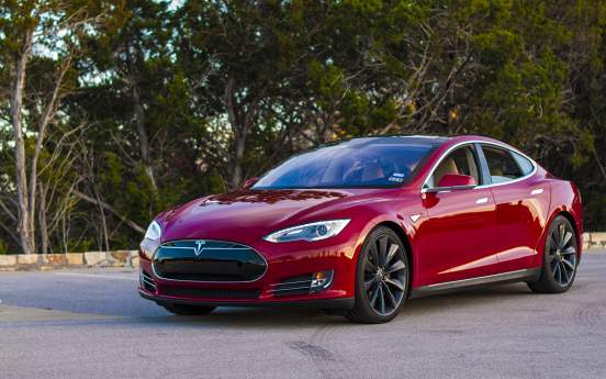 Компания Tesla выполнила рекорд в 500 тысяч проданных электромобилей в 2020 году