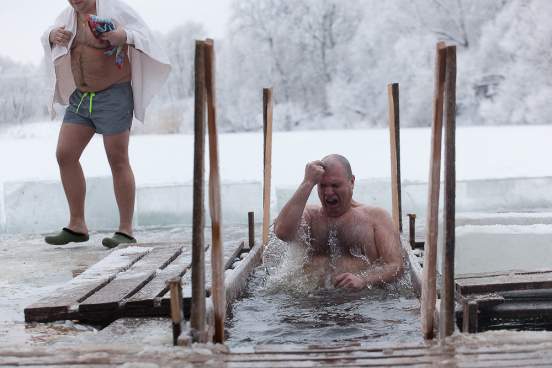 В Российских регионах запретят крещенские купания в разгар пандемии