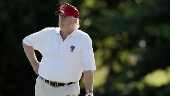 Дональд Трамп провел первый день после президентства в гольф-клубе