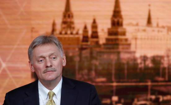 Песков опроверг предположения о войне "кремлевских башен"