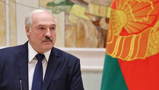 Александр Лукашенко заверил в способности Белоруссии справиться с кризисом