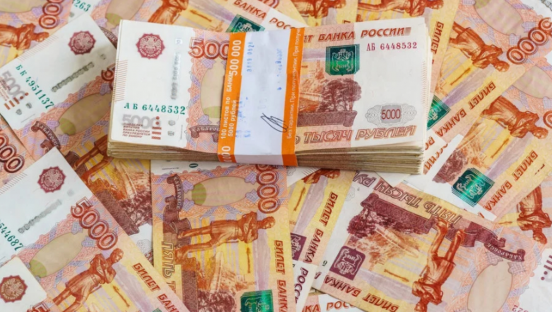 Усилен контроль за операциями с наличными более 100 тысяч рублей