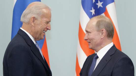 Путин и Байден провели первый телефонный разговор