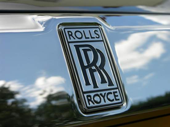 Компания Rolls-Royce в 2020 году продала более 200 автомобилей в России