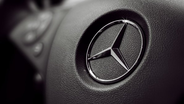Компания Mercedes-Benz может отказаться от дистрибуции в России