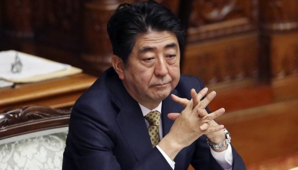 Экс-премьер Японии Синдзо Абэ скончался после покушения