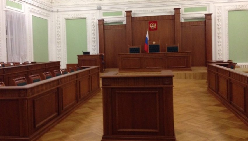 Прокурор в Петербурге запросил 10 лет колонии женщине за отправку денег за поддержку терроризма