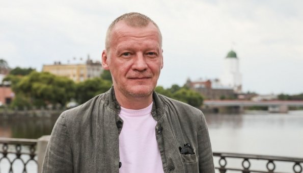 "Запретить въезд на 50 лет": опального Алексея Серебрякова вывели на чистую воду