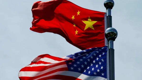 Китай и США не хотят обострять конфликт, но Байден уже ведет холодную войну