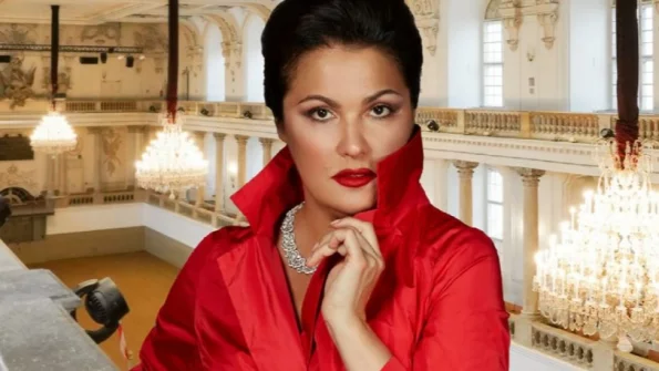 Уехавшая на Запад оперная дива Анна Нетребко назвала россиян "стрёмом"