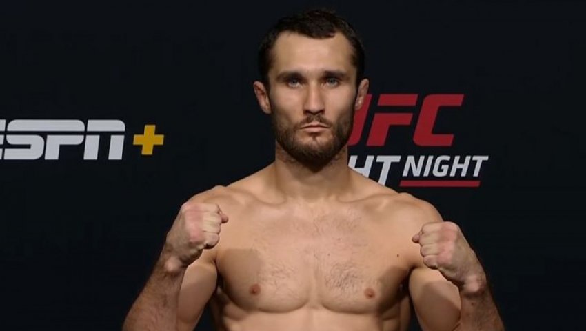 Сергей Морозов стал победителем в поединке с Таха при турнире UFC Vegas 31