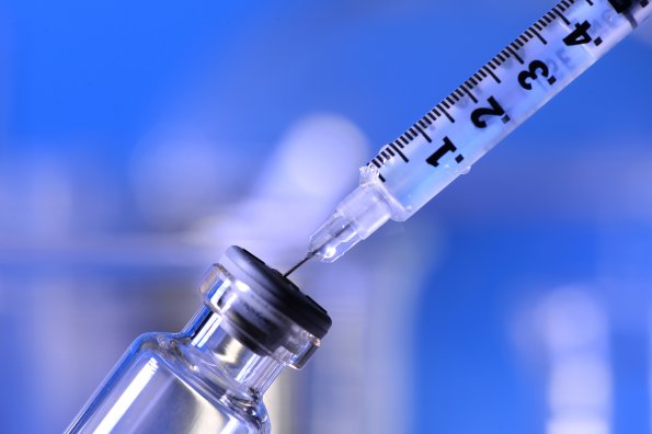 Врач высшей категории Алексей Водовозов назвал типичные ошибки после вакцинации от COVID-19