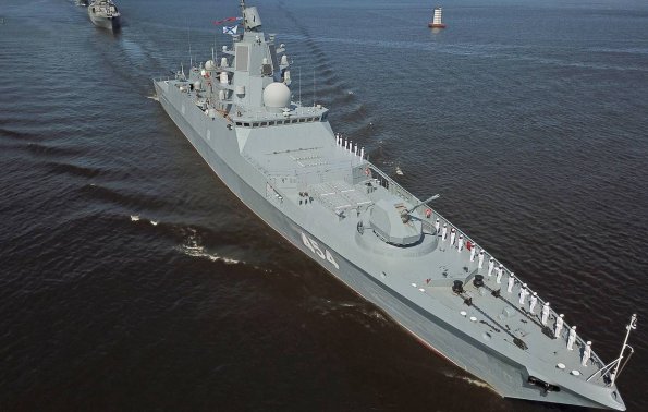 Фрегат "Адмирал Горшков" провел успешные стрельбы новой гиперзвуковой ракетой "Циркон" в Белом море