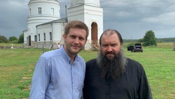 Телеведущий Корчевников в день рождения попросил поклонников пожертвовать деньги на храм