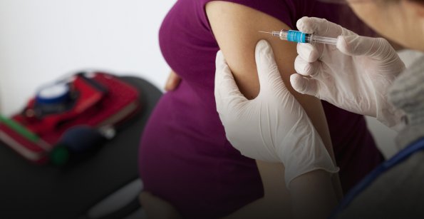 Власти Дании разрешили вакцинироваться от коронавируса беременным и кормящим женщинам