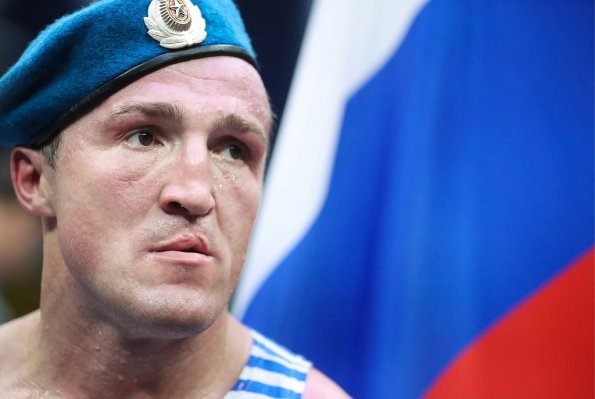 Российский боксер Денис Лебедев назвал Джошуа удобным соперником для Александра Усика