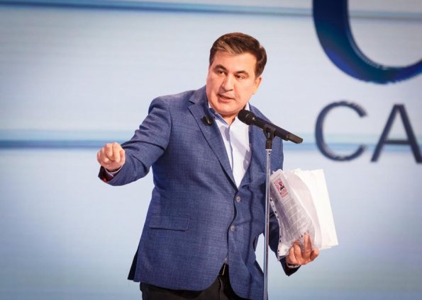 Саакашвили рассказал о стратегии экс-главы ЦРУ Петреуса по захвату Донецка