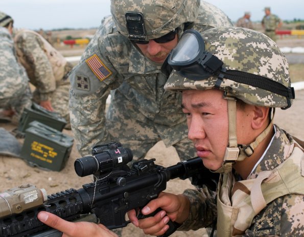Политолог Шпаковский считает ошибкой учения вооружённых сил Казахстана и стран НАТО