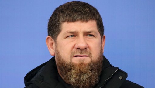 Рамзан Кадыров считает, что добровольцев из РФ на Украине должно быть сотни тысяч