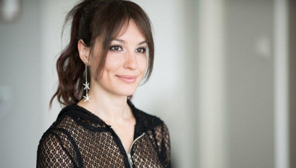 "Собирай шмотки и вали": блогер Лена Миро встала на защиту обманутой Шакиры