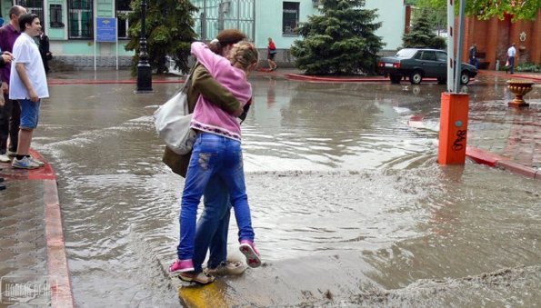Удар стихии по Крыму: затопило «крымскую столицу» и еще 6 населенных пунктов полуострова