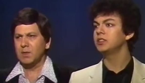 Жигалова показала, как в 1985 году Киркоров с отцом исполняли песню «Алеша»