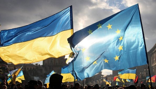 Канцлер Австрии просит добавить промежуточный этап вхождения Украины в Евросоюз
