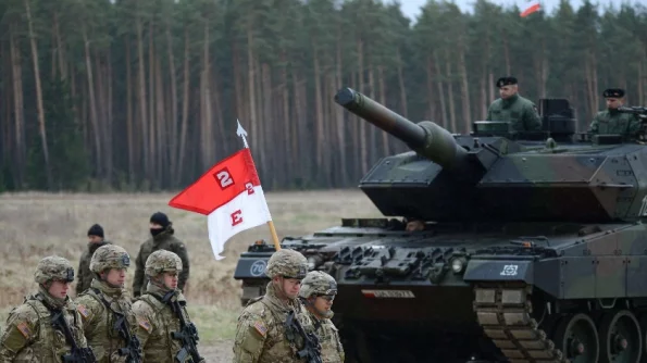 АиФ: Польские военные вторглись на территорию РФ, но Варшава просит не считать это войной
