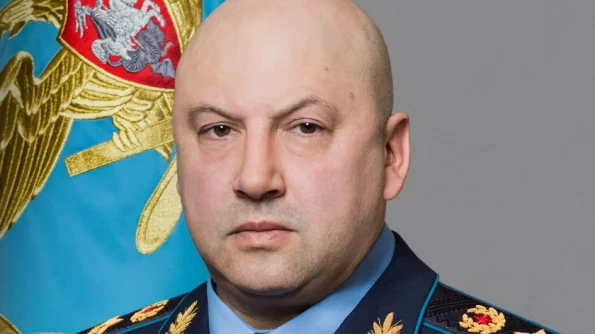 "Мы одной крови!": Генерал Суровикин призвал бойцов ЧВК "Вагнер" сложить оружие и вернуться