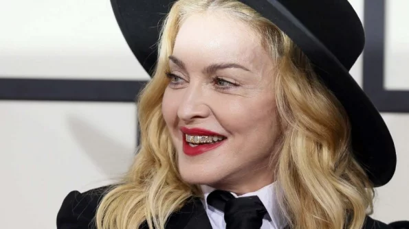 64-летняя певица Мадонна попала в реанимацию из-за заражения бактериальной инфекцией