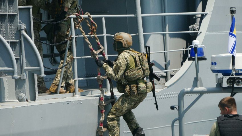 В Минобороны РФ заявили, что НАТО поставляет вооружение на Украину под видом учений Sea Breeze