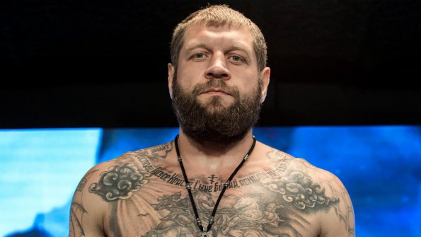 Боец MMA Александр Емельяненко считает, что Усик победит Джошуа
