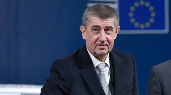 Премьер-министр Чехии заявил, что Евросоюзу необходим диалог с России