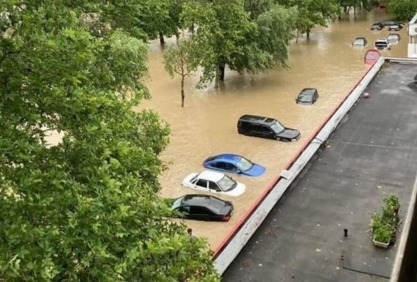 На Керчь обрушился мощнейший ливень, город и несколько населенных пунктов Ленинского района затоплены