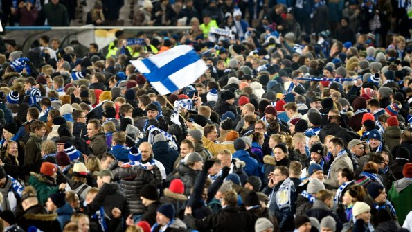 Болельщики сборной Финляндии прошли границу без обязательных тестов на коронавирус