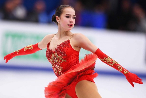 Алина Загитова пользуется большой популярностью среди спортсменов в Новогорске