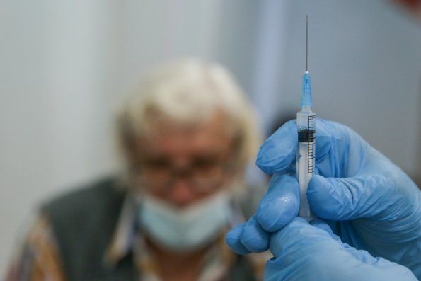 Власти Сахалинской области ввели обязательную вакцинацию от коронавируса