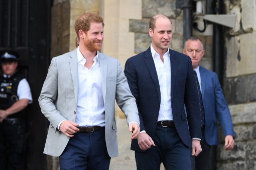 Королевский эксперт рассказала почему принц Уильям не общается с братом Гарри