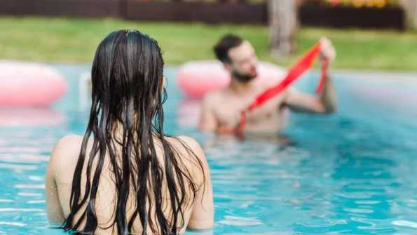Женщины в Берлине теперь смогут купаться топлес в бассейнах