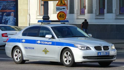 Жительница Петербурга обнаружила в квартире покончившую с собой 15-летнюю падчерицу