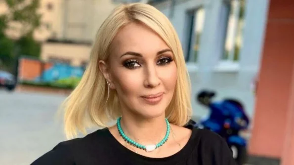 51-летняя телеведущая Лера Кудрявцева проинформировала, что улетела из России в Иран