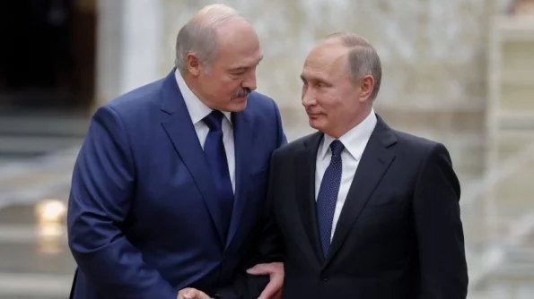 "Я как собачонка бегал от одного президента к другому": Лукашенко пытался остановить СВО