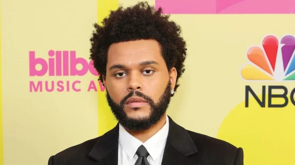 Певец The Weeknd попал в Книгу рекордов Гиннесса как самый популярный артист в мире