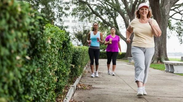 Похудение с помощью ходьбы: как прогулка может заменить спортзал