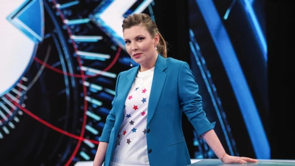 Телеведущая Ольга Скабеева жестко отреагировала на шутку шоумена Галкина* про ее голову в руках Киркорова