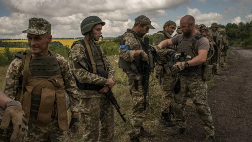 МК: военный ВСУ заявил, что Артемовск практически окружен российскими силами